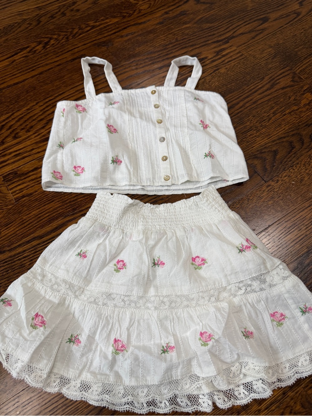 Love Shack Fancy, toddler 4-5T White Floral Embroidered Two-Piece Skirt Set